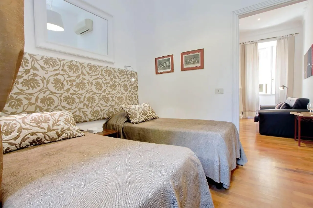 Croce Apartment Rome